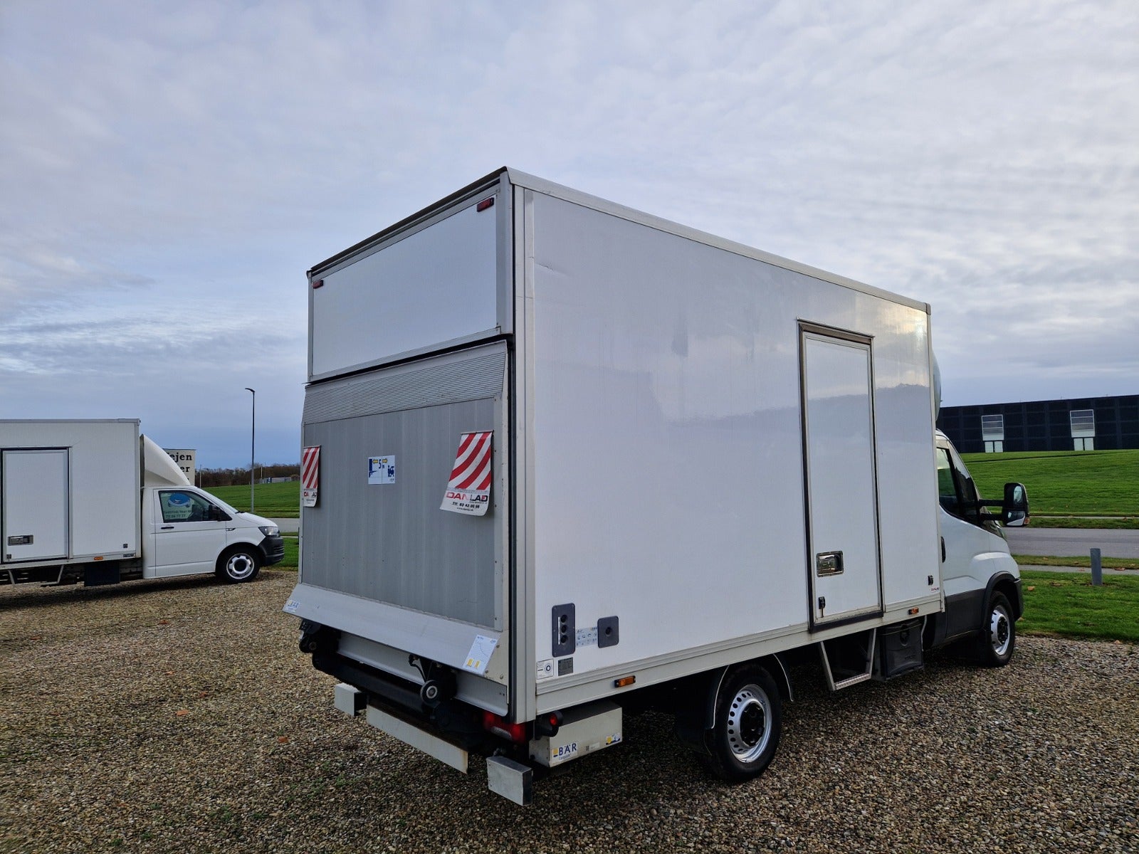 Billede af Iveco Daily 2,3 35S14 Alukasse m/lift AG8