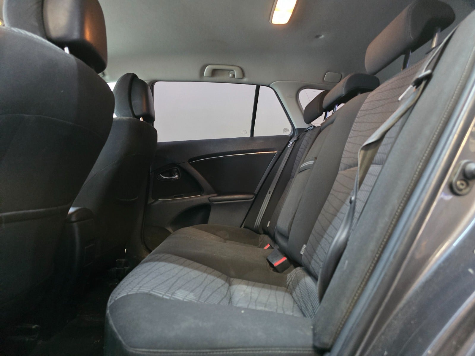 Billede af Toyota Avensis 1,8 VVT-i T2 stc.