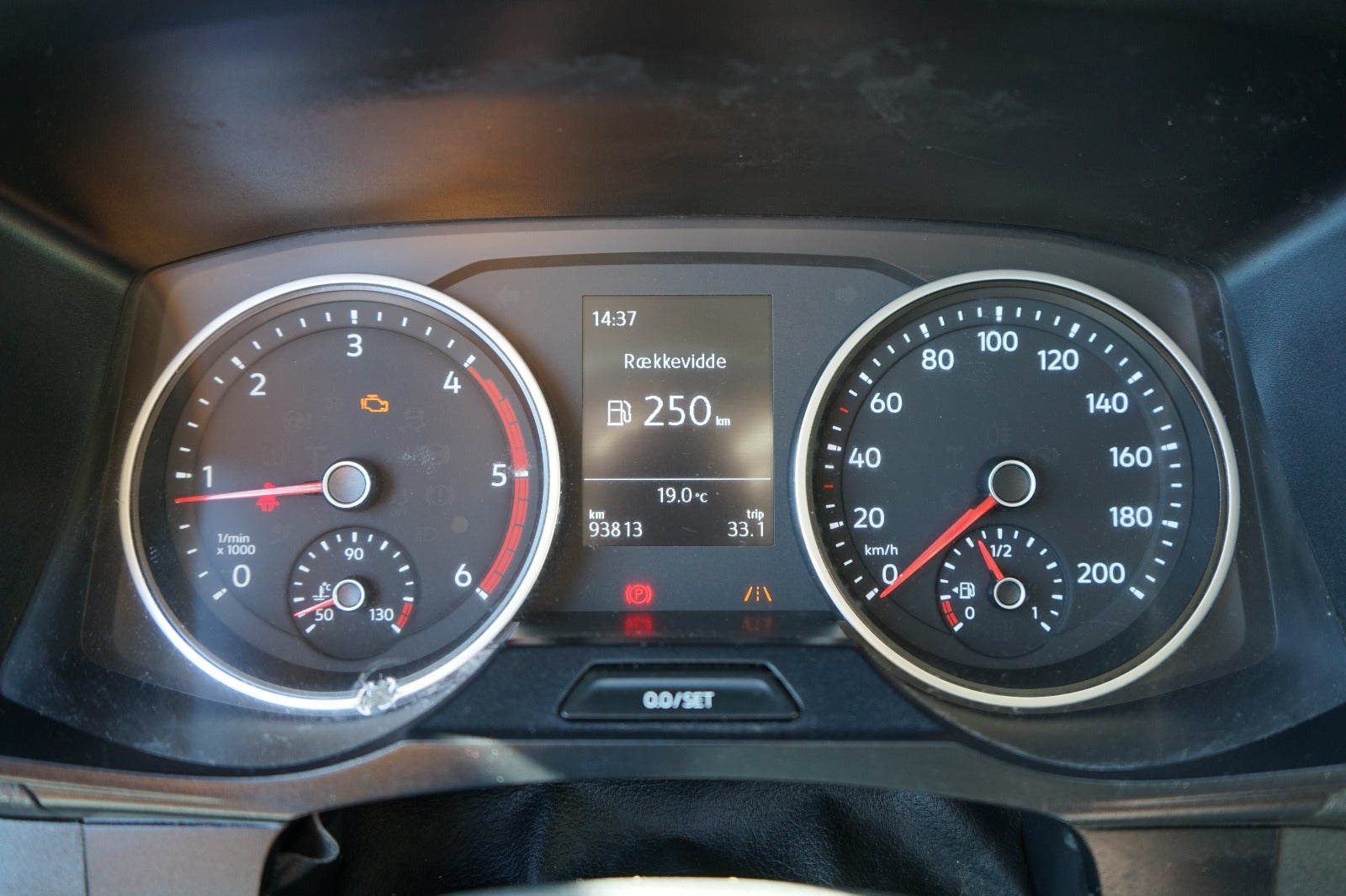 Billede af VW Crafter 35 2,0 TDi 177 Mandskabsvogn m/lad L4