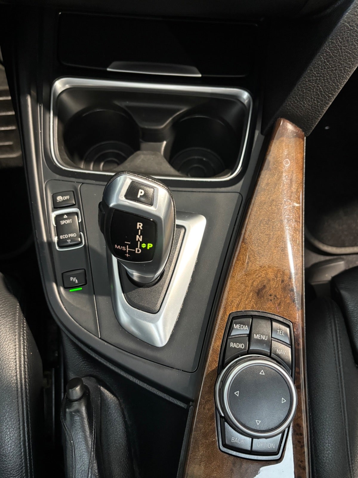 BMW 320d, Billede 16