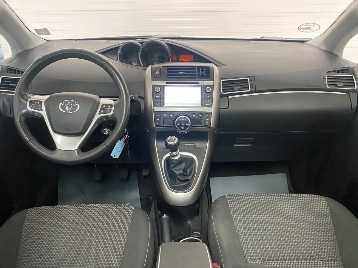 Billede af Toyota Verso 1,6 D-4D T2 Skyview 7prs