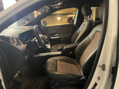 Mercedes EQA250 Electric Art