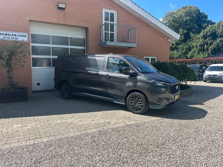 Ford Transit Custom 320 L2 EcoBlue Sport aut.