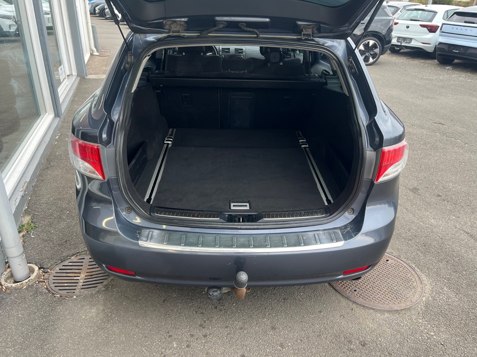 Billede af Toyota Avensis 2,2 D-CAT 150 T2 stc. aut.