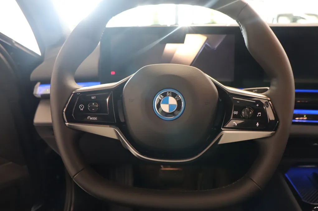 BMW i5 eDrive40 Sport Line