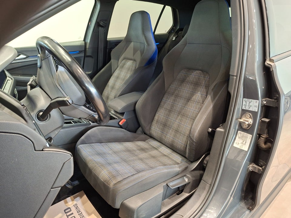 VW Golf VIII, Billede 3