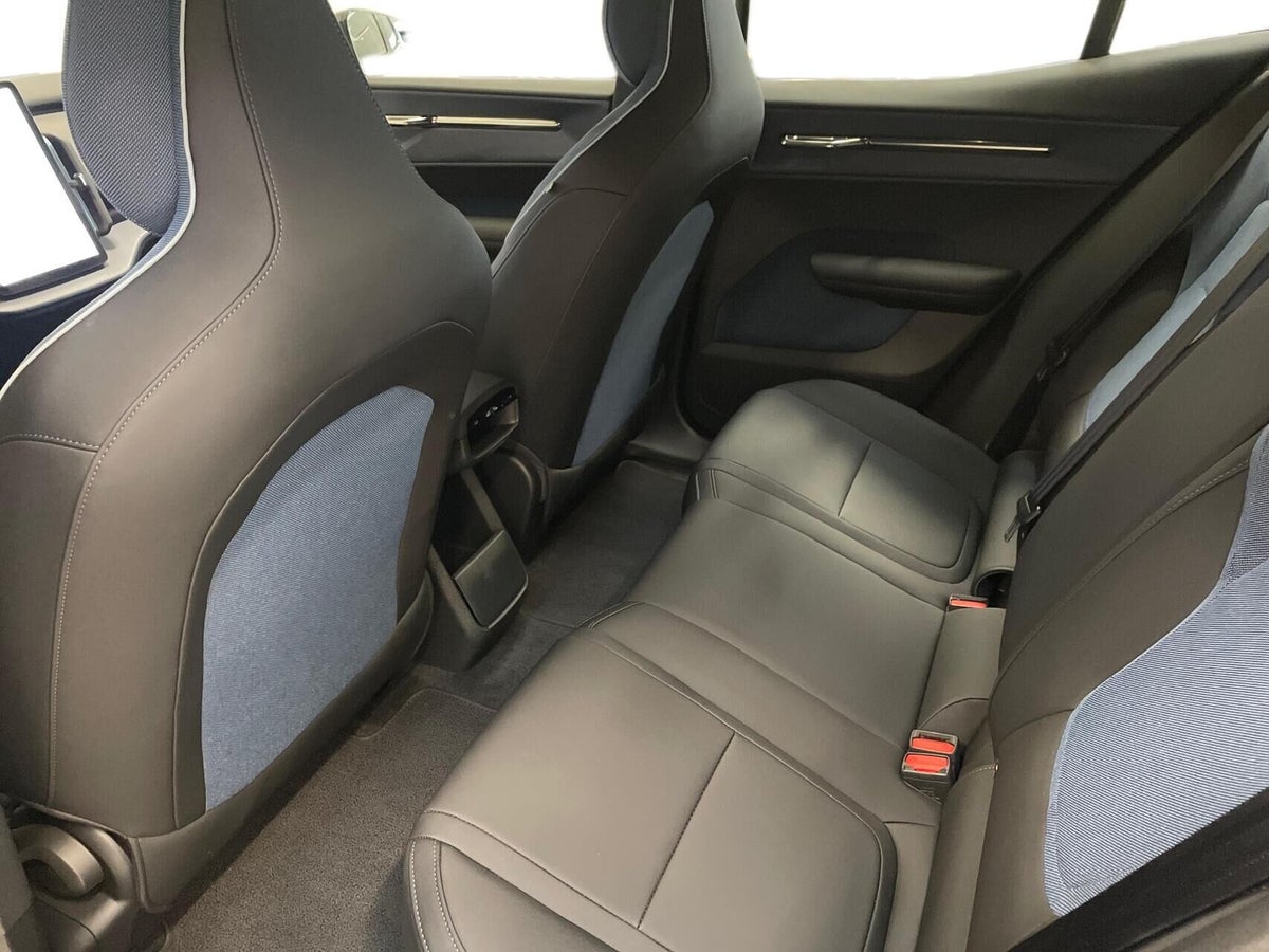 Volvo EX30 Standard Range Plus billede 13