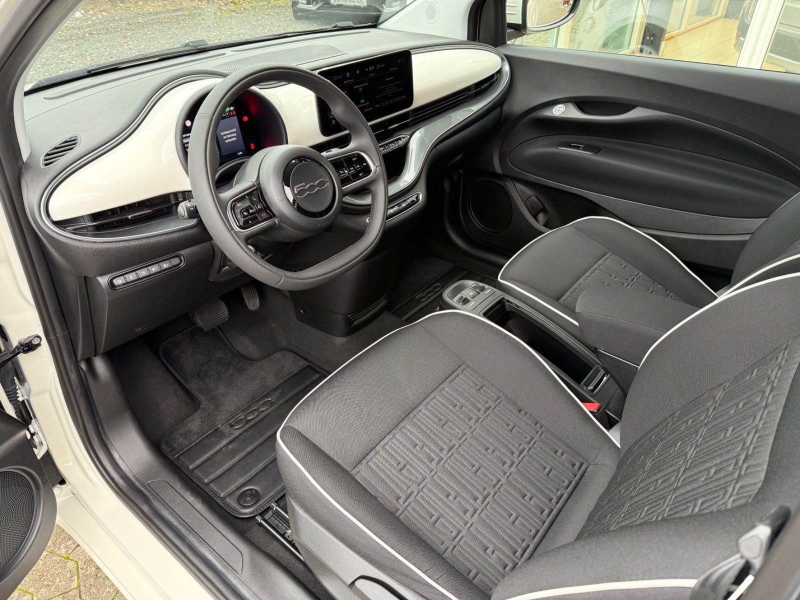 Billede af Fiat 500e 42 Icon Pack Cabrio