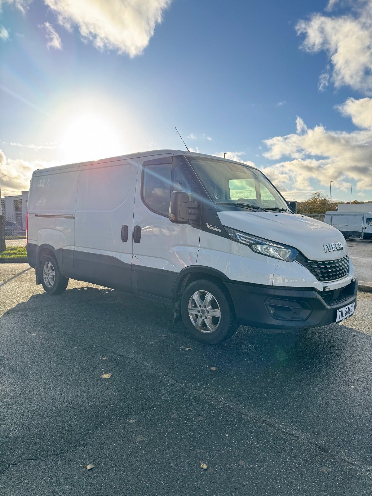 Billede af Iveco Daily 3,0 35S18 9m³ Van AG8