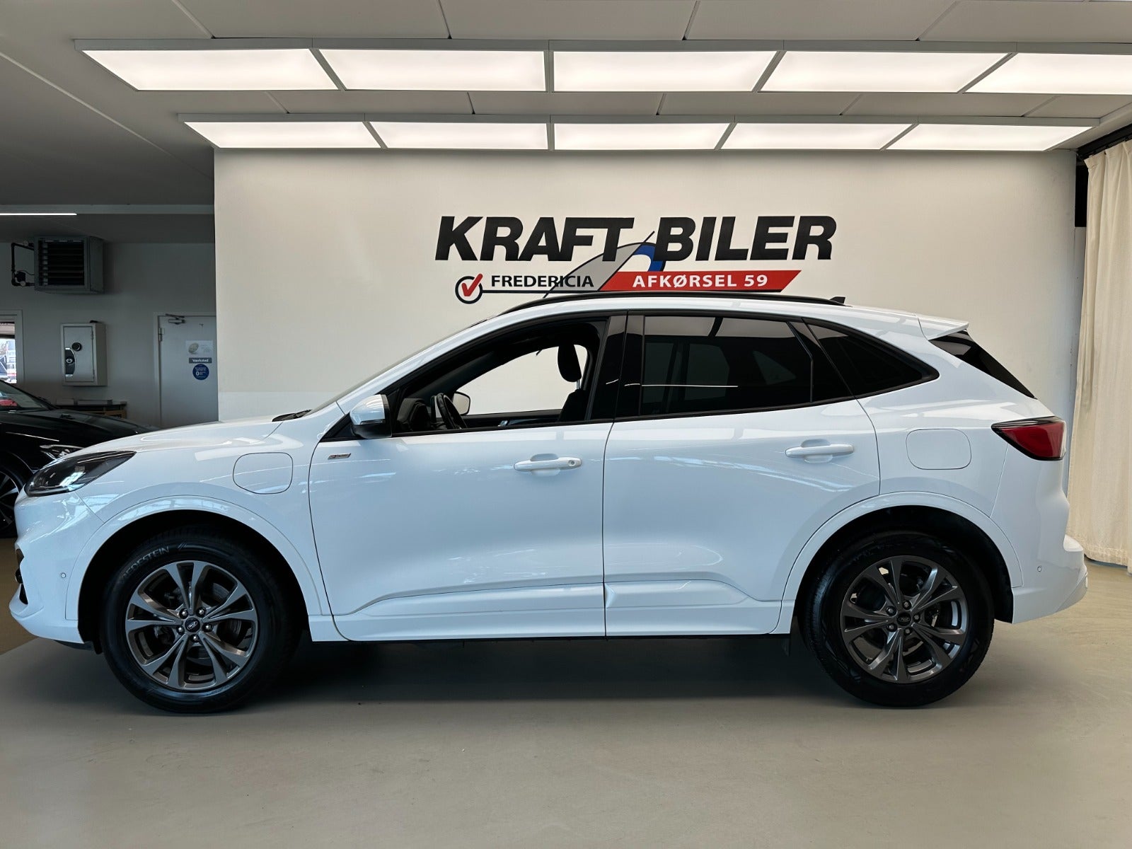 Billede af Ford Kuga 2,5 PHEV ST-Line CVT Van