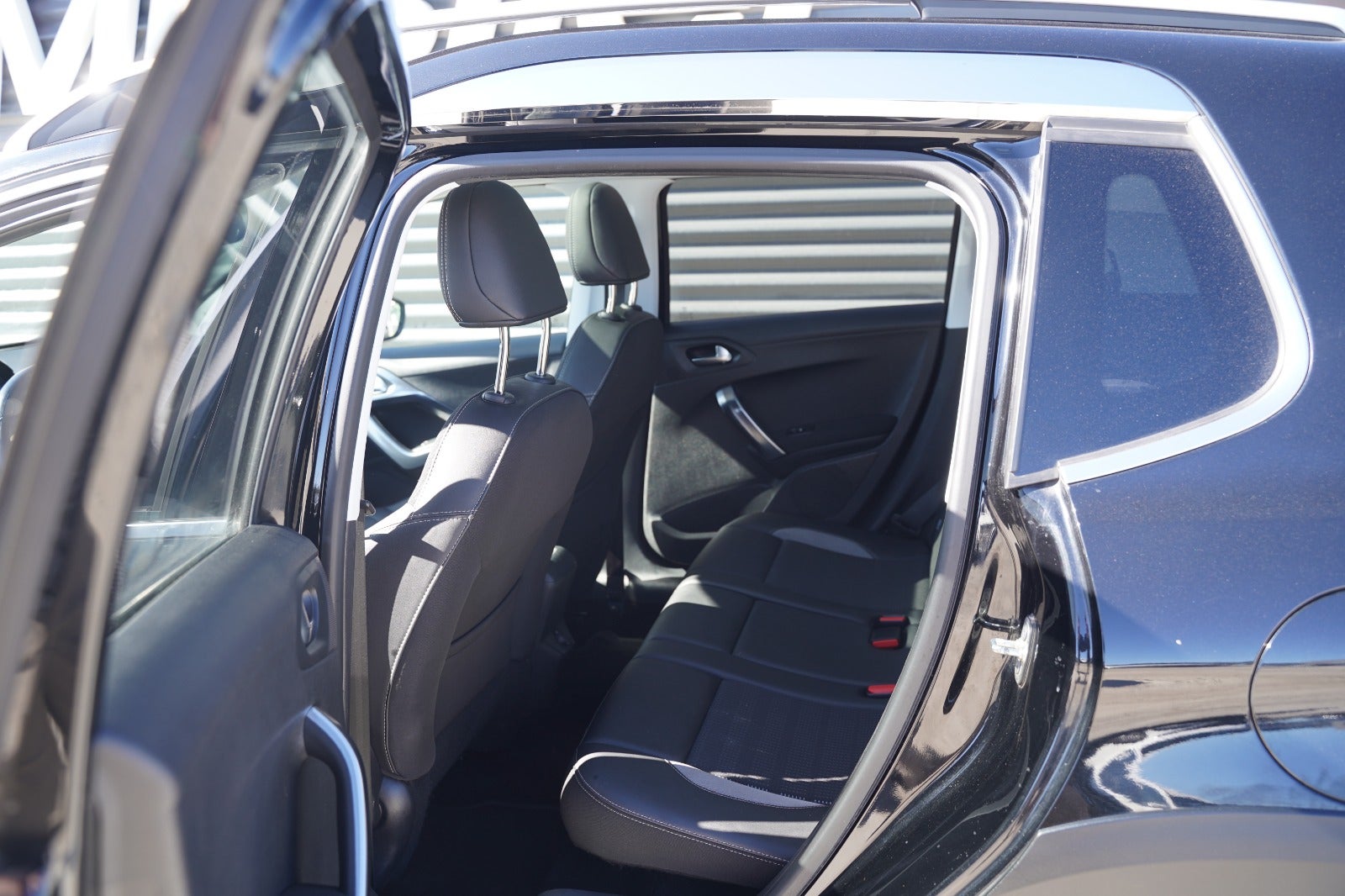 Billede af Peugeot 2008 1,2 PureTech 130 Allure Sky