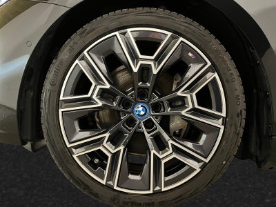 BMW i5 eDrive40 Fully Charged M-Sport