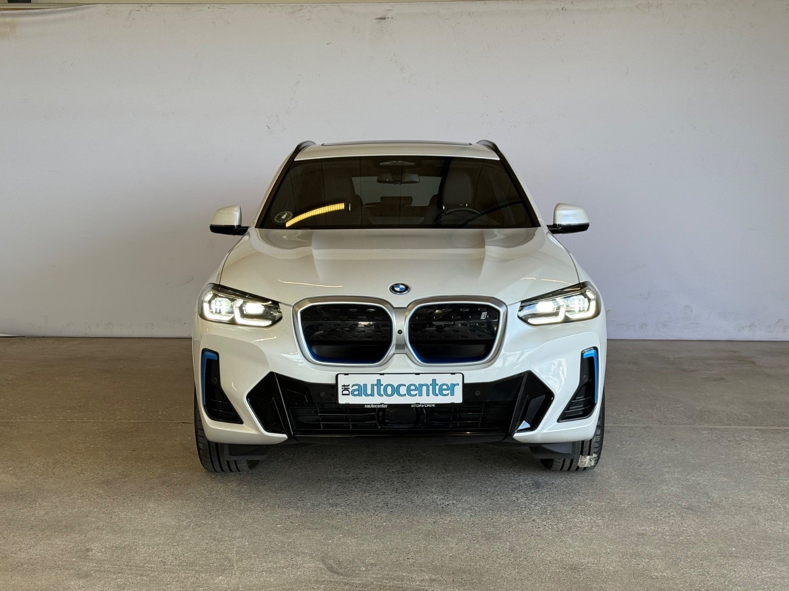 BMW iX3 Charged Plus M-Sport