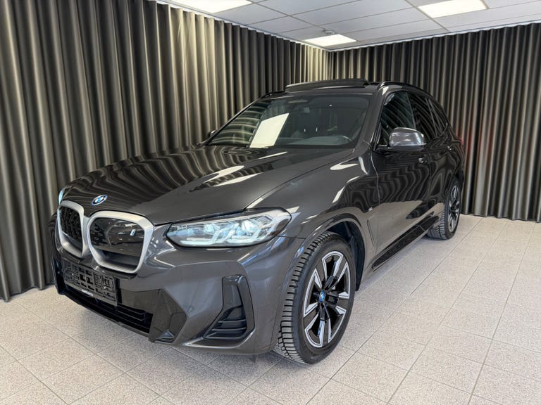 BMW iX3 Charged M-Sport