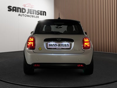 MINI Cooper SE Experience