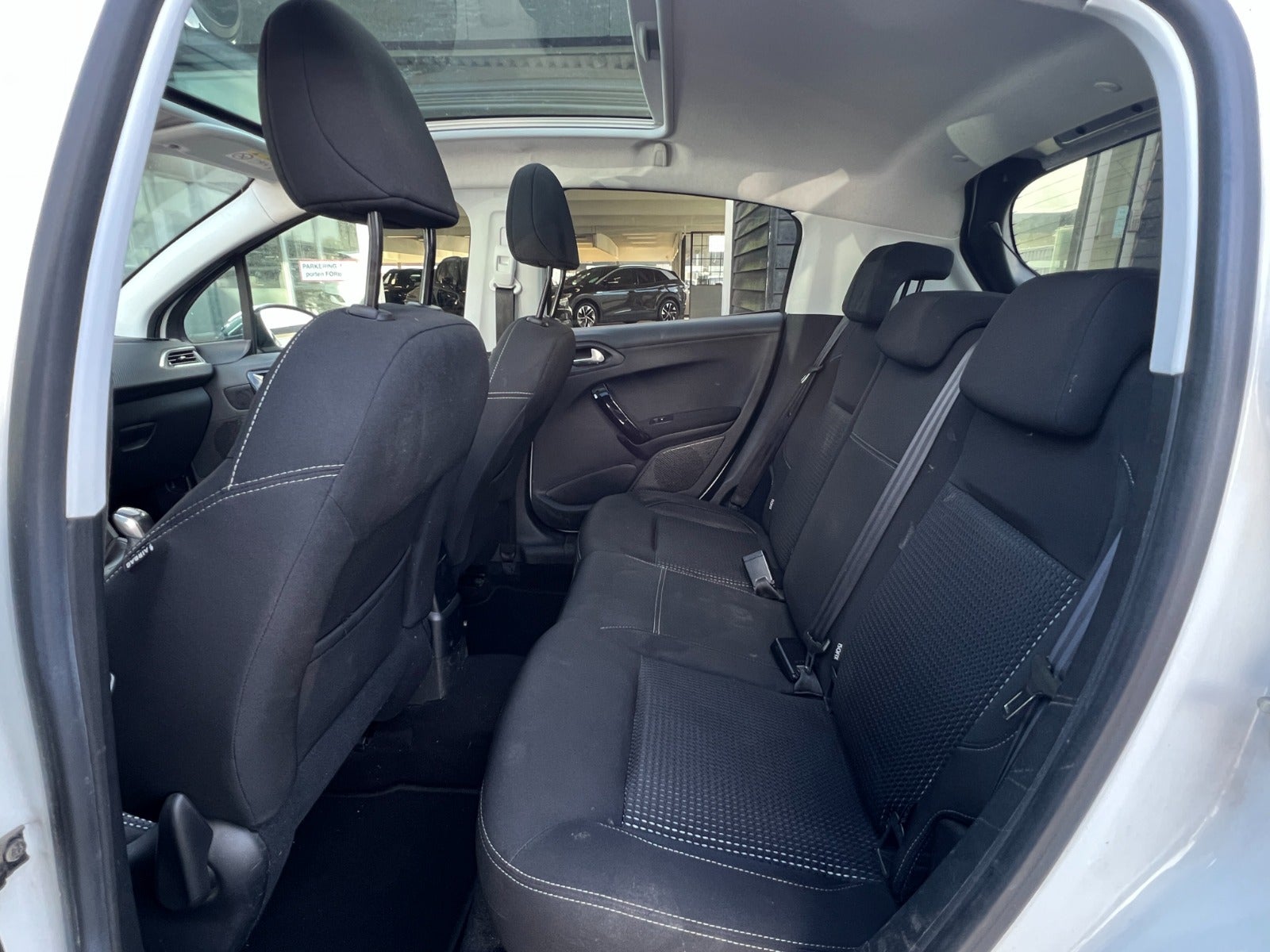 Billede af Peugeot 208 1,2 e-THP 110 Active