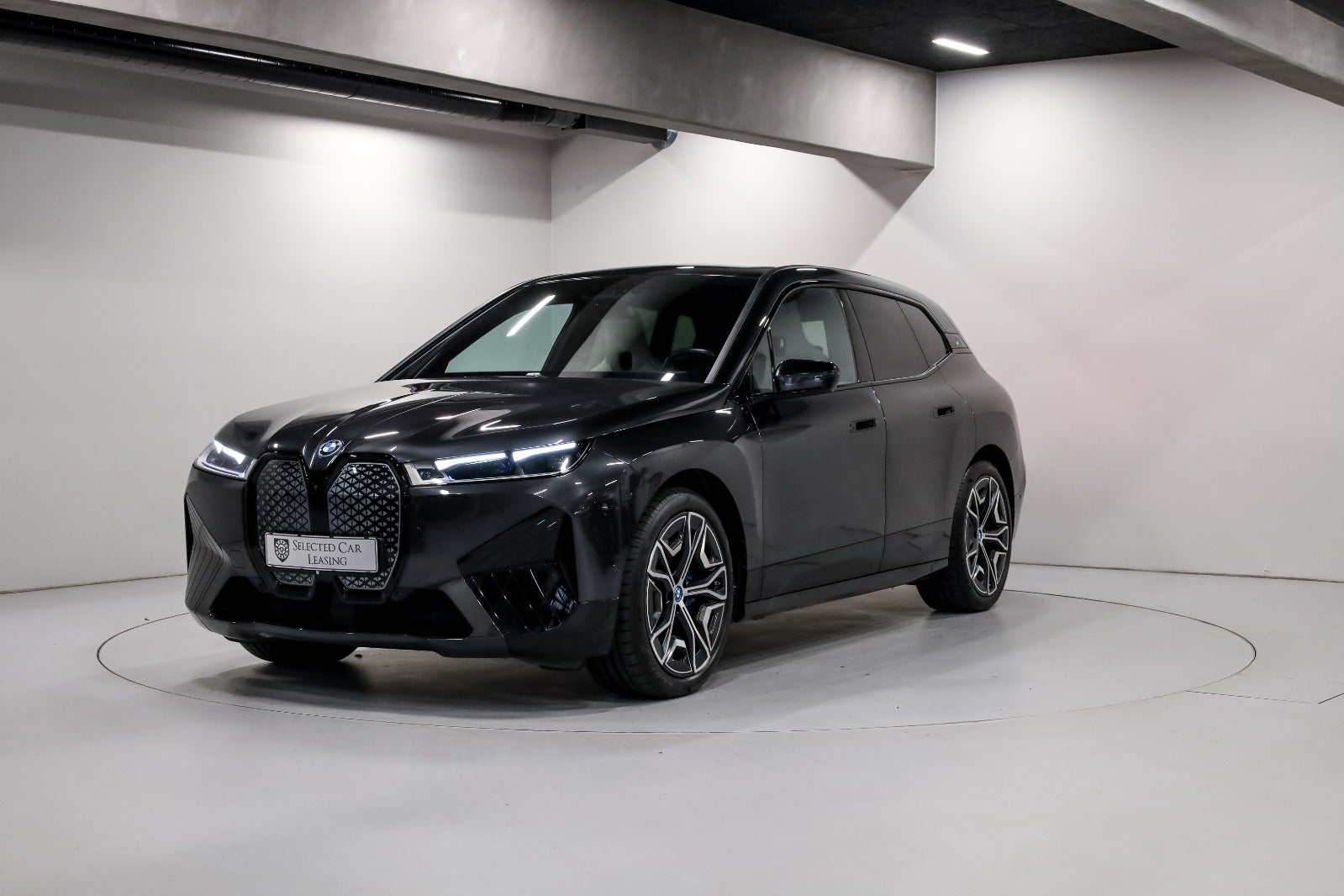 BMW iX xDrive40 Supercharged Sport