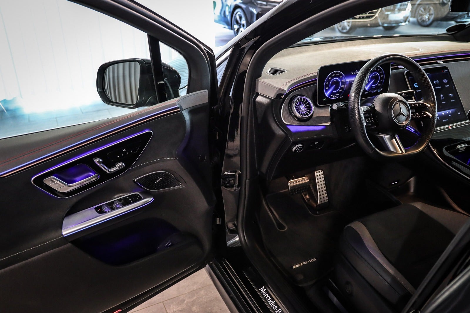 Billede af Mercedes EQE350 SUV  AMG Line 4Matic