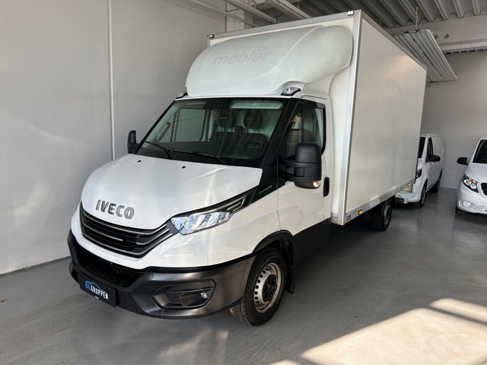 Iveco Daily 2,3 35S16 Alukasse m/lift AG8