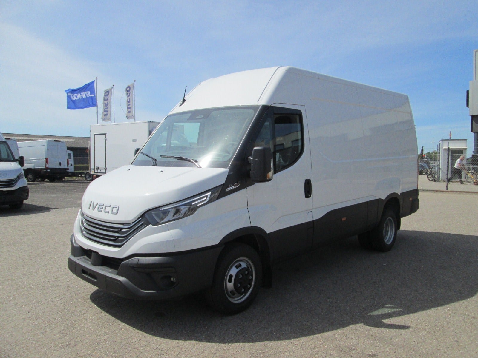 Billede af Iveco Daily 3,0 35C18 12m³ Van AG8