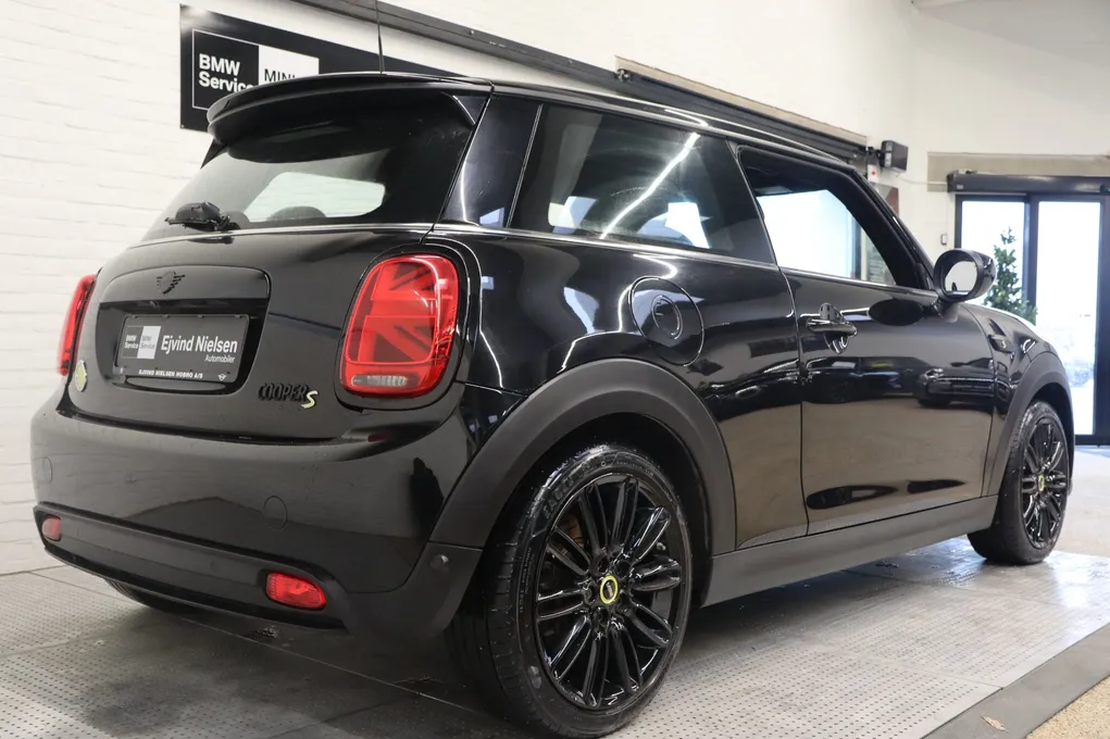 MINI Cooper SE Classic Trim