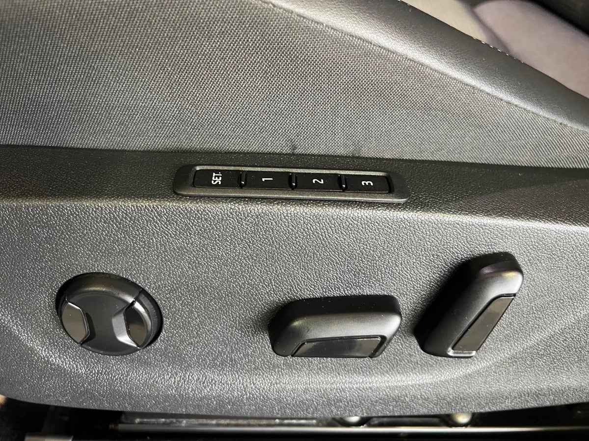 Skoda Enyaq iV Plus Loft