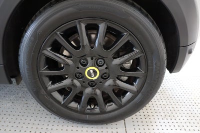 MINI Cooper SE Classic Trim