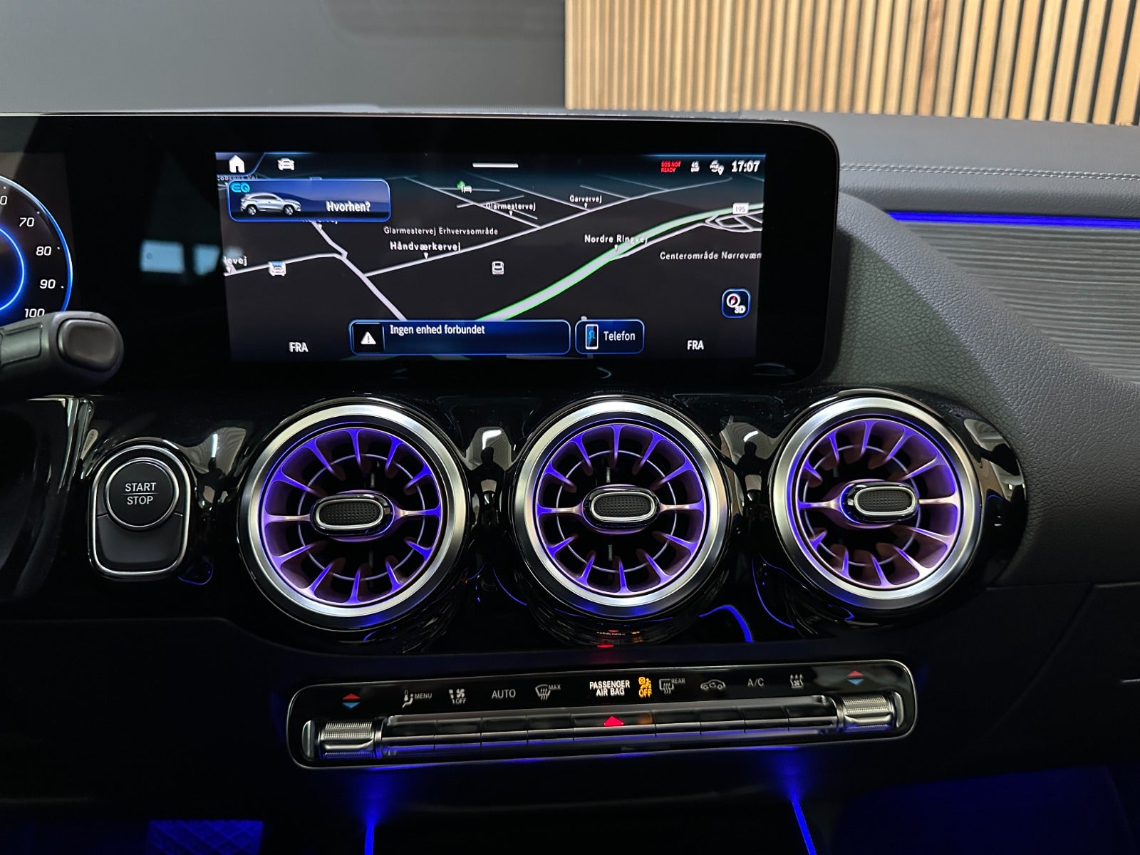 Billede af Mercedes EQA300  4Matic