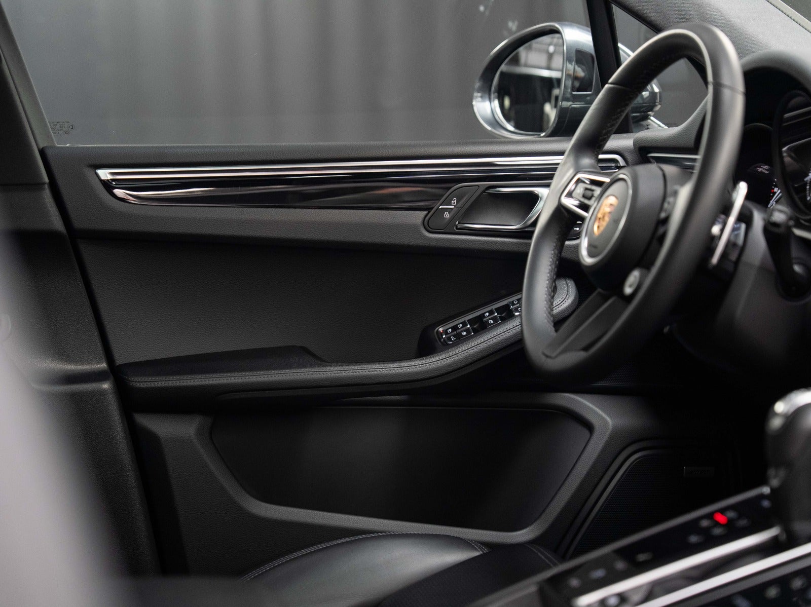 Gallery image 19 of 19