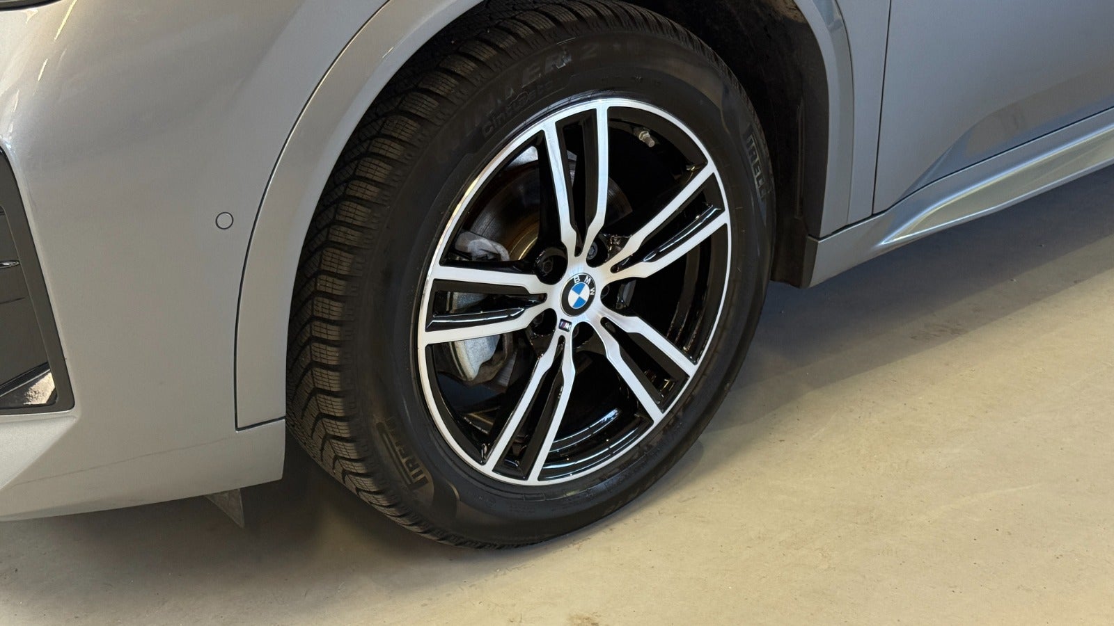 Billede af BMW iX2  eDrive20 Fully Charged M-Sport