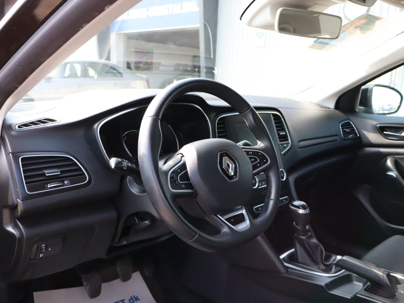 Billede af Renault Megane IV 1,3 TCe 140 Zen Sport Tourer EDC