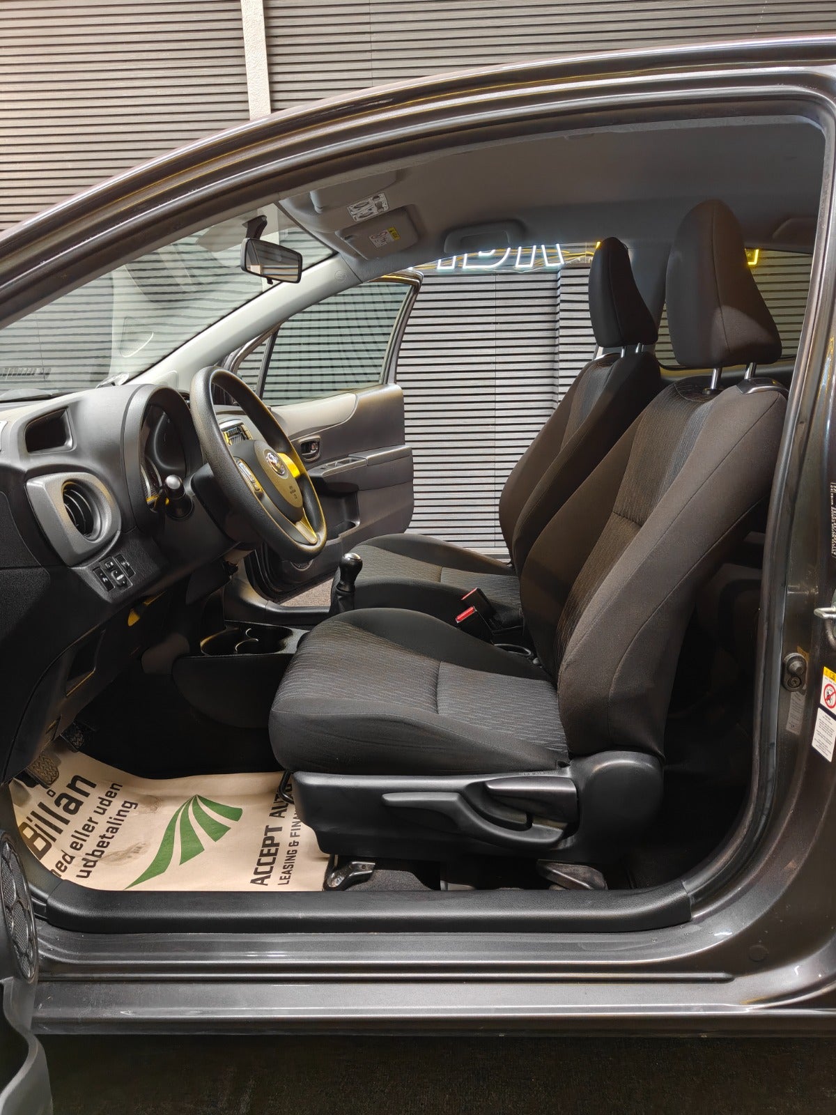 Billede af Toyota Yaris 1,0 VVT-i T1