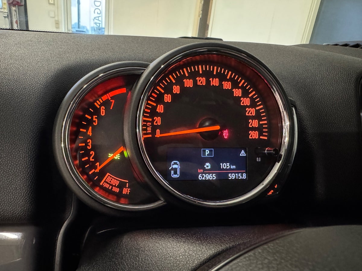 MINI Countryman Cooper Essential aut.