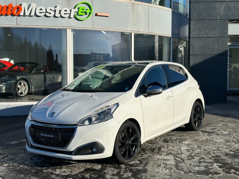 Peugeot 208 BlueHDi 100 Chili Sky