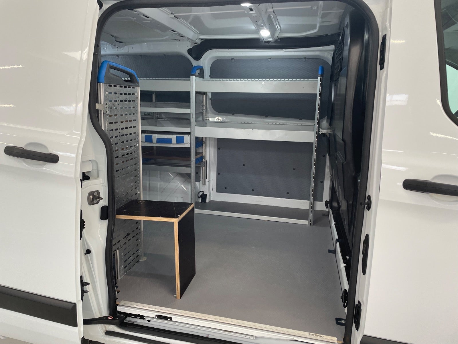 Billede af Ford Transit Custom 300S 2,0 TDCi 130 Trend aut.