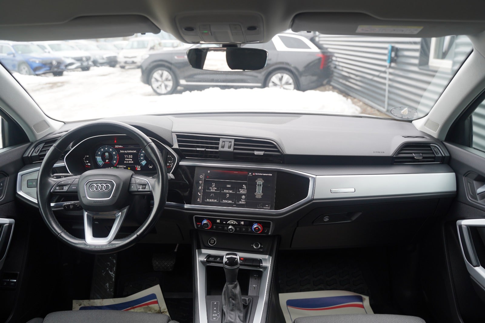 Billede af Audi Q3 45 TFSi e Attitude plus S-tr.