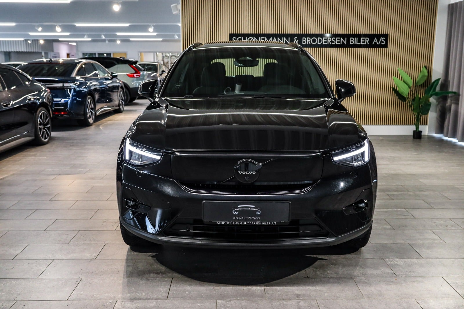 Billede af Volvo EX40  Extended Range Black Edition