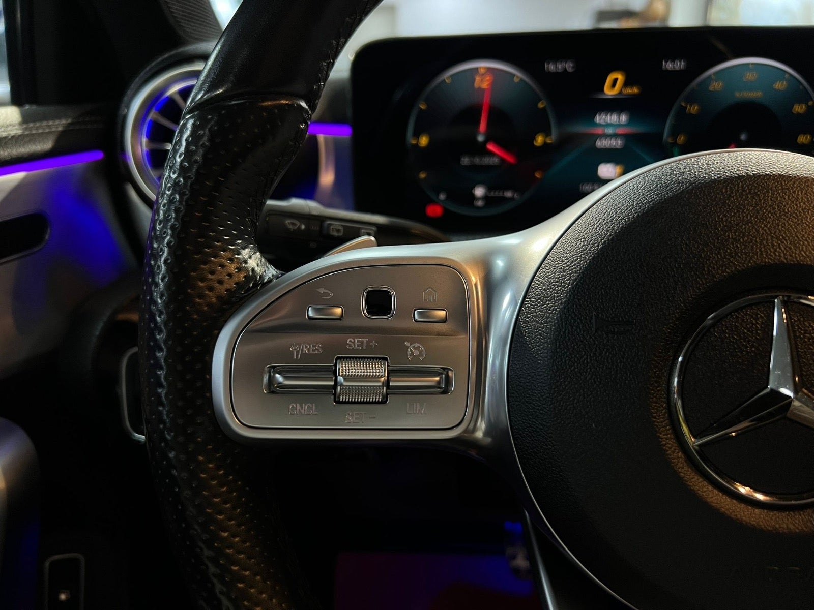 Mercedes A250 e AMG Line Night Edition aut.