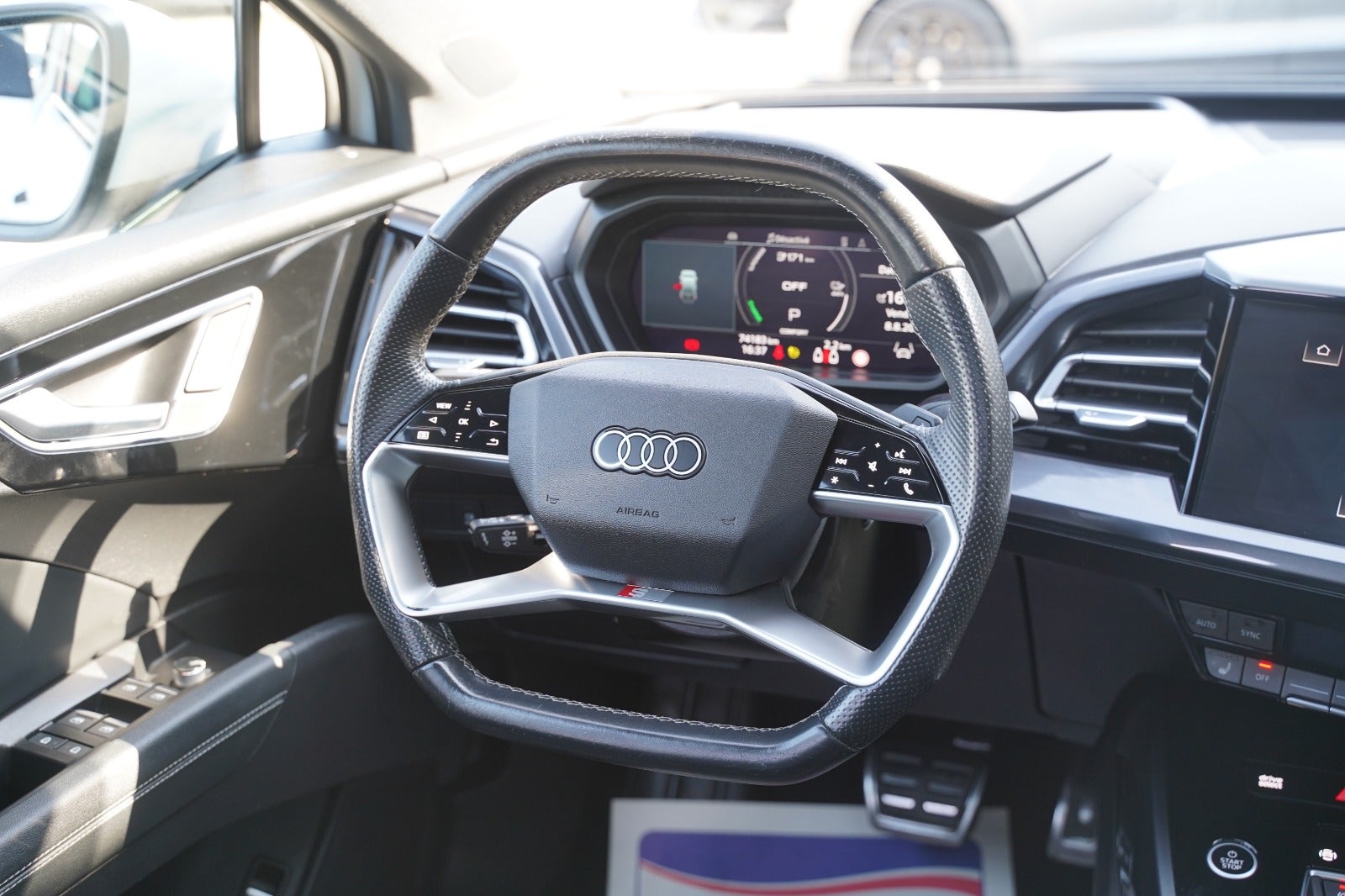 Billede af Audi Q4 e-tron 40 S-line