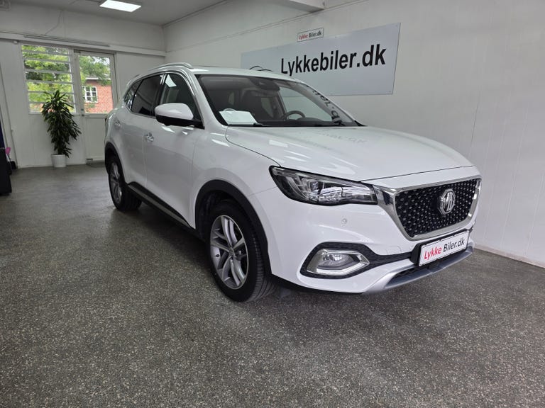 MG EHS PHEV Luxury
