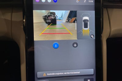 Ford Explorer Premium Extended Range