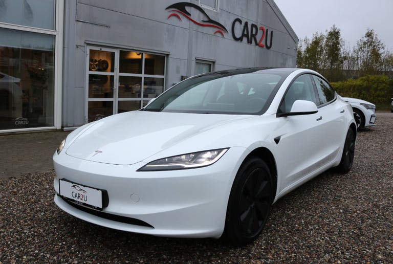 Tesla Model 3 RWD