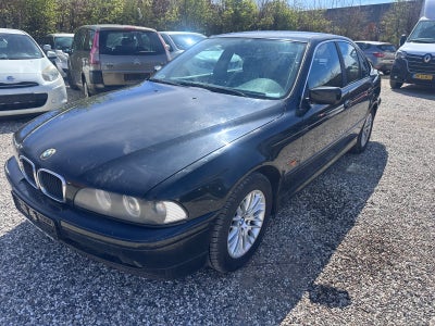 BMW 520i 2,2  4d