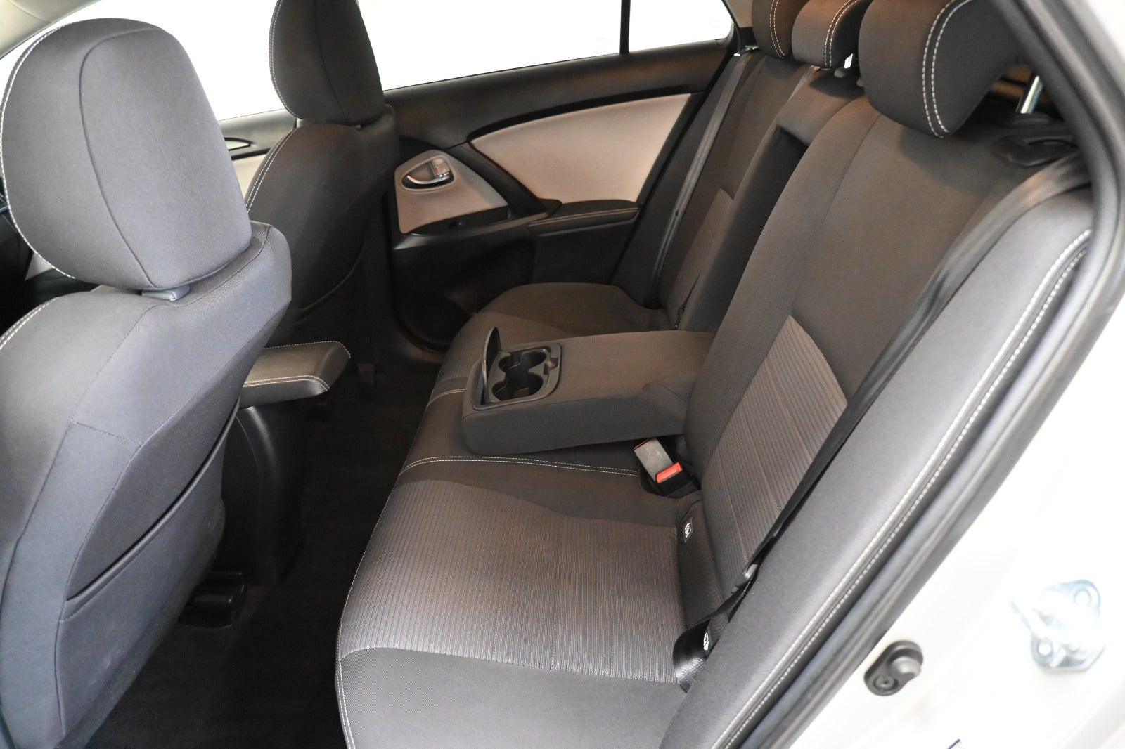 Toyota Avensis VVT-i T2 Touring Sports