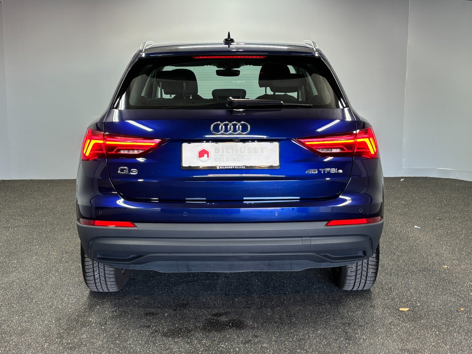 Billede af Audi Q3 45 TFSi e Attitude plus S-tr.