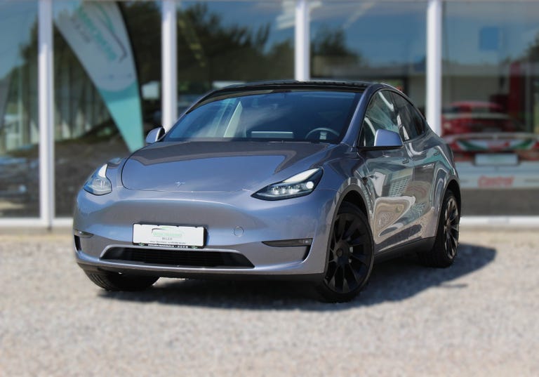 Tesla Model Y Long Range AWD