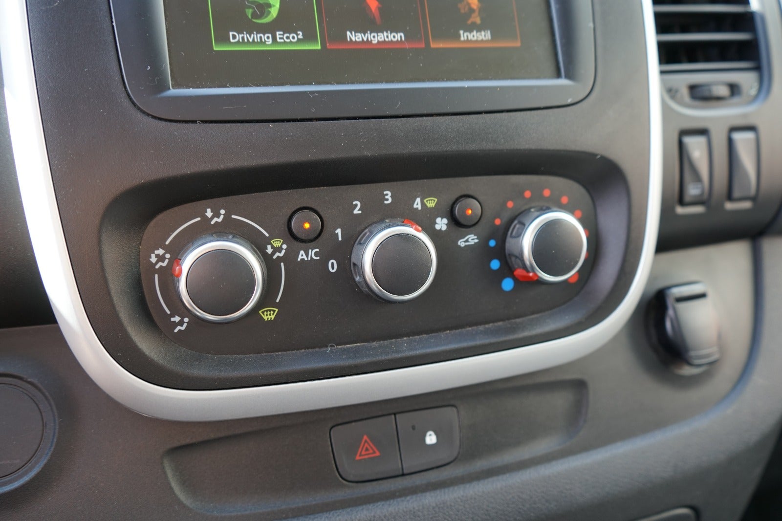 Billede af Renault Trafic T29 2,0 dCi 120 L2H1