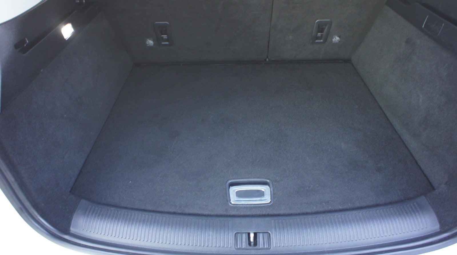 MG EHS PHEV Luxury