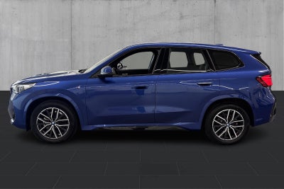 BMW iX1 eDrive20 M-Sport - 1