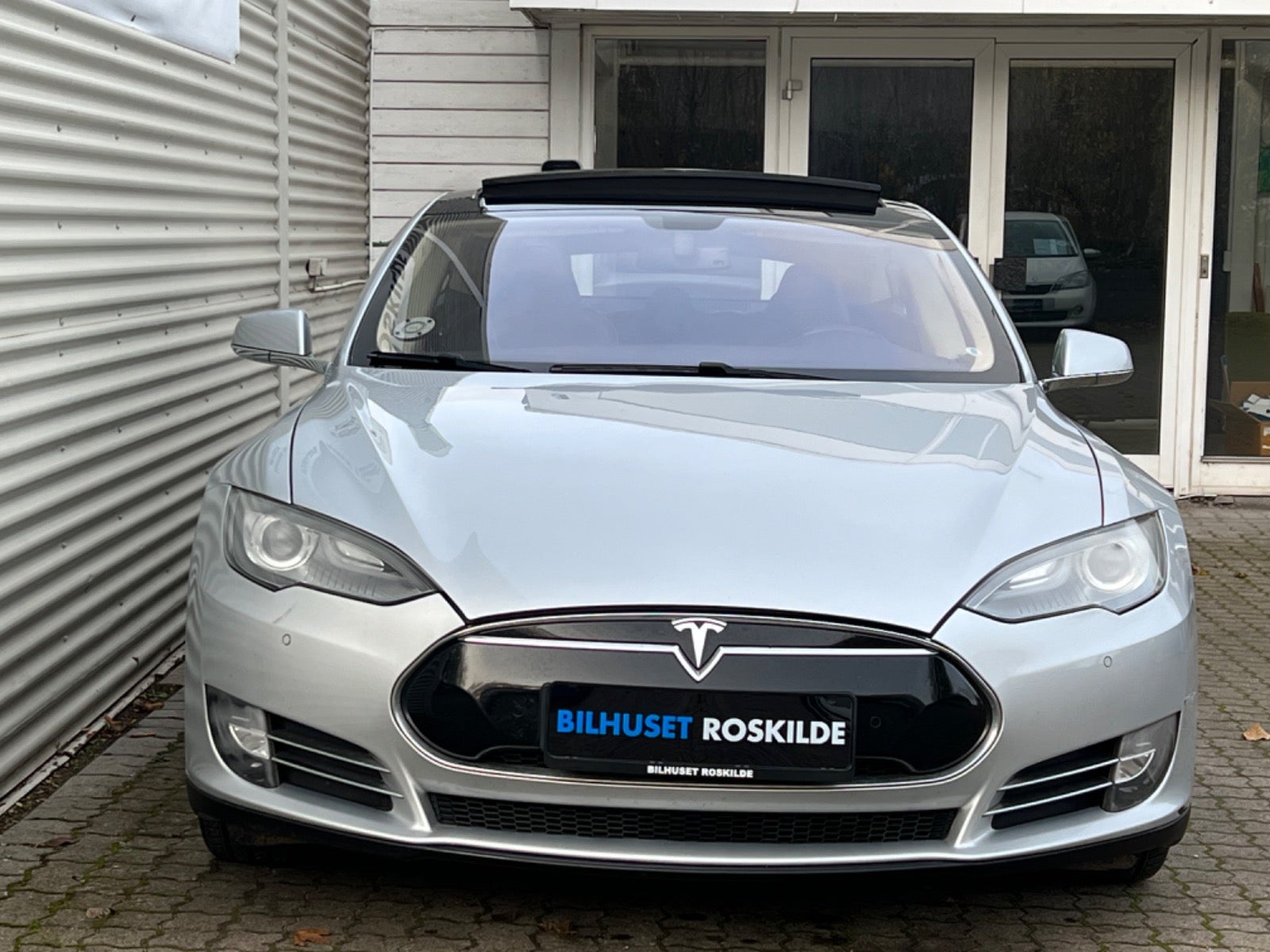 Tesla Model S 2014